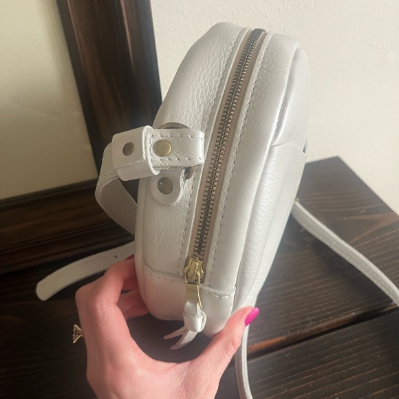Portland Leather PEARL round crossbody 9” - Picture 3 of 5